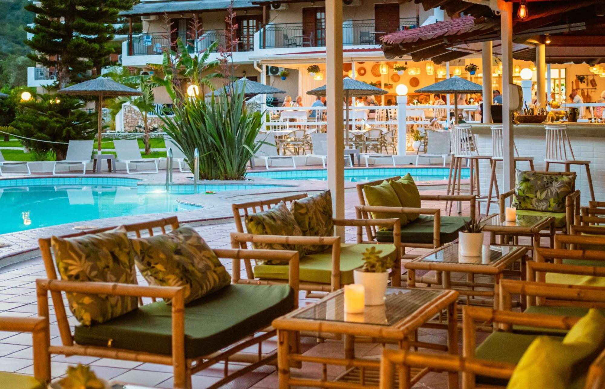 Almira Hotel トロウロス エクステリア 写真
